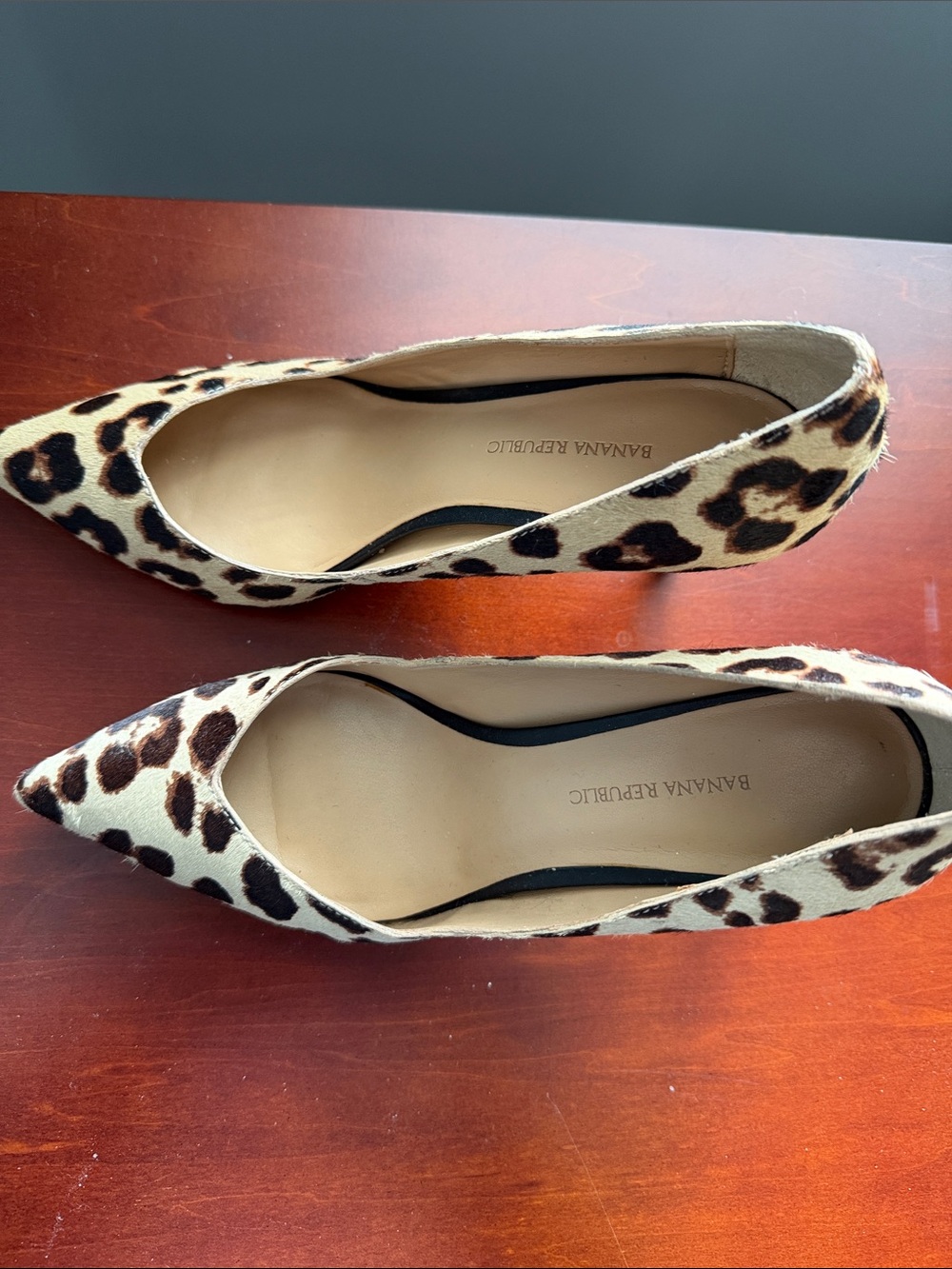 Banana Republic Leopard-Print Pointed-Toe Pumps in Tan/Black Real Dyed Calf Fur - Picture 2 of 4
